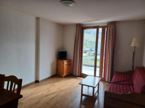 Appartement spacieux à 300m des pistes et commerces, balcon sud, parking. Confortable - FR-1-618-23